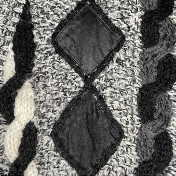 Vintage 80s Street Scenes Chunky Knit Leather Patches Cardigan - Black & White - Picture 9 of 15